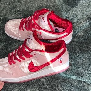 Strange love dunk low